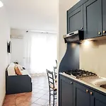 Sunny Escape In Lejlighed *